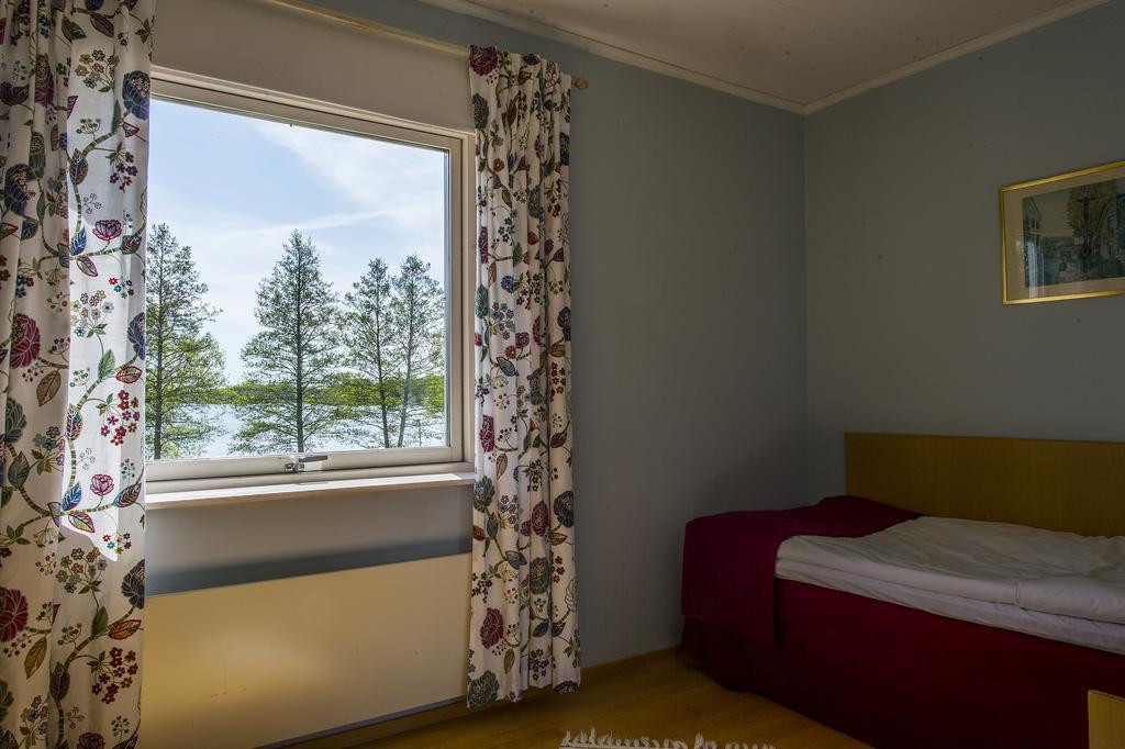 Hotell Sjoevillan Upplands-Väsby Esterno foto