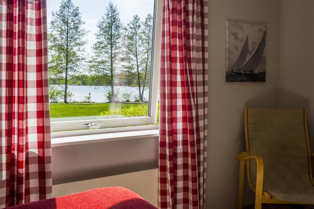 Hotell Sjoevillan Upplands-Väsby Esterno foto