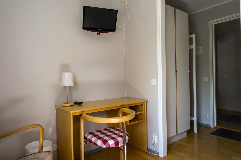 Hotell Sjoevillan Upplands-Väsby Esterno foto