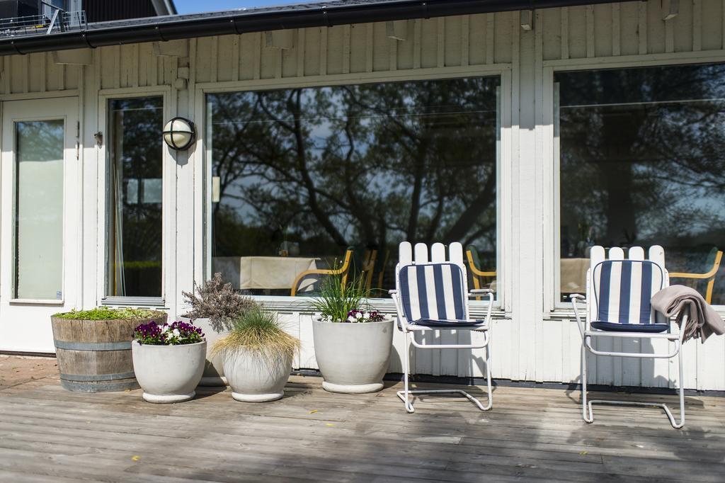 Hotell Sjoevillan Upplands-Väsby Esterno foto