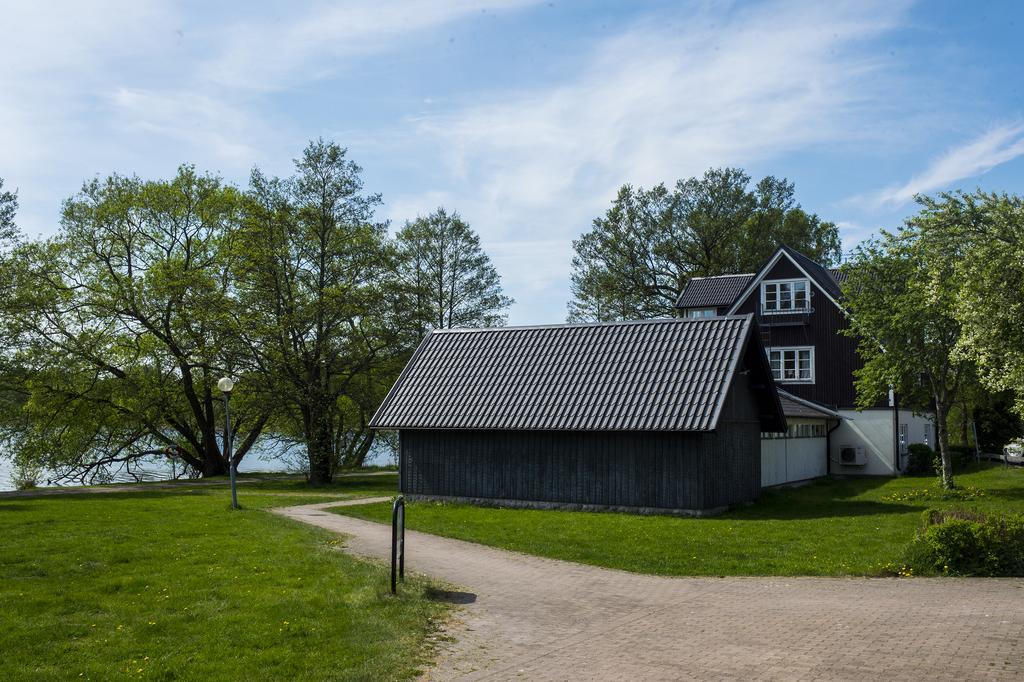 Hotell Sjovillan Upplands-Väsby Esterno foto